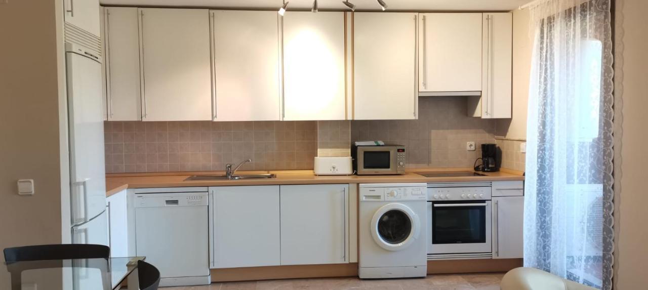 Apartamento Espacioso Muy Tranquilo Con Piscinas Y Jardines Cercano A La Playa Estepona Exterior foto