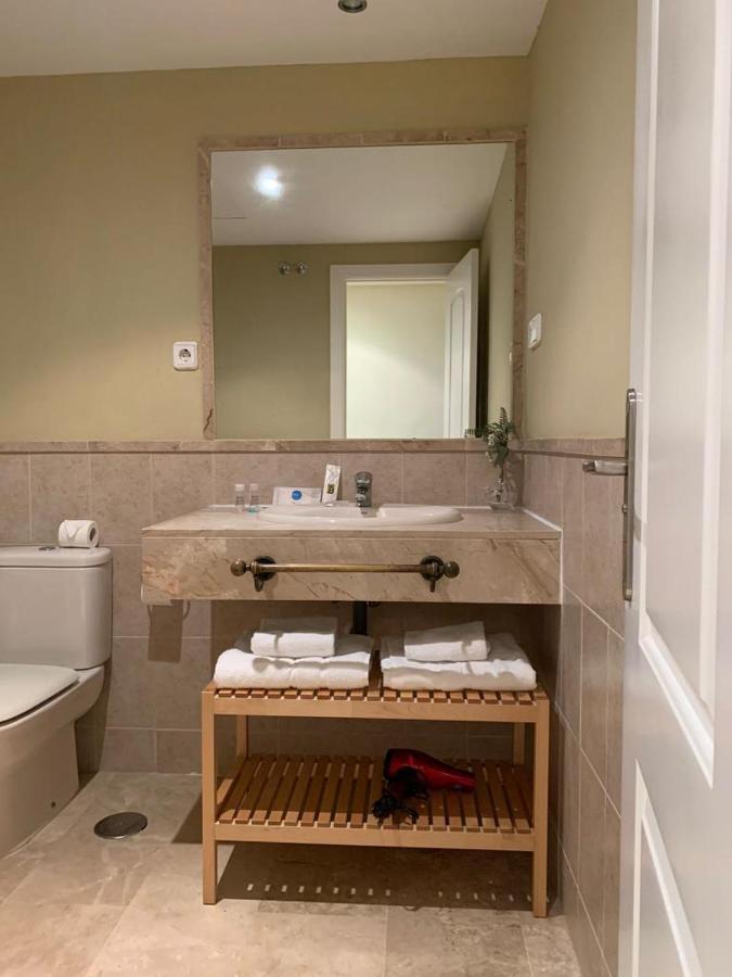 Apartamento Espacioso Muy Tranquilo Con Piscinas Y Jardines Cercano A La Playa Estepona Exterior foto